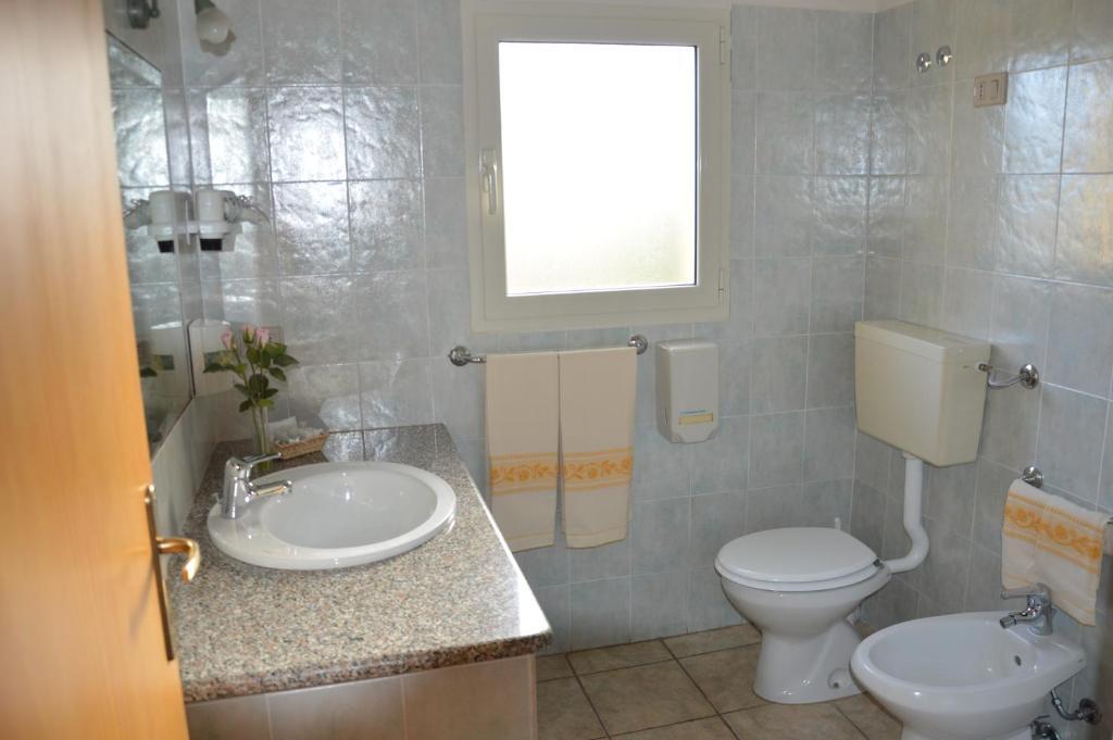 Hotel La Palma San Teodoro  Eksteriør bilde